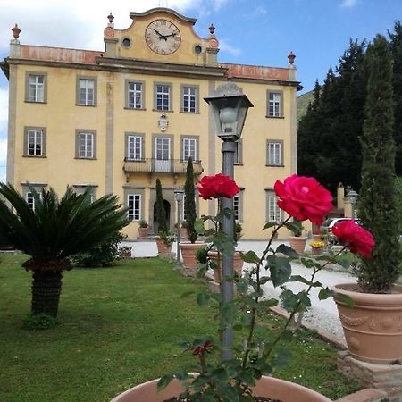 Relais Villa Poschi Pugnano Buitenkant foto